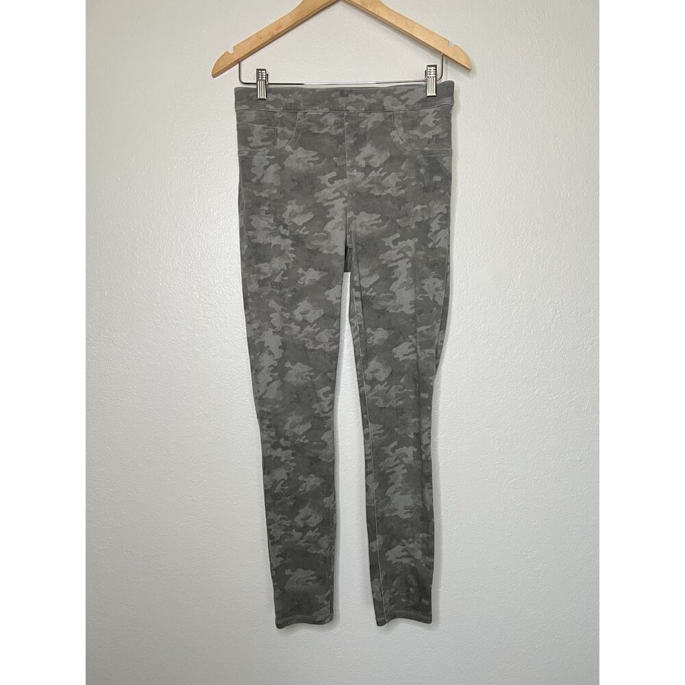 Spanx Jean-ish Ankle Leggings in Stone Wash Camo Size Medium Casual Streetwear